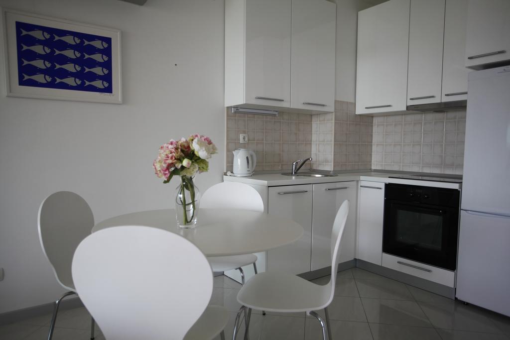 Art Split Apartment *